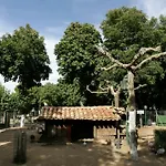El De Herrera Hostel