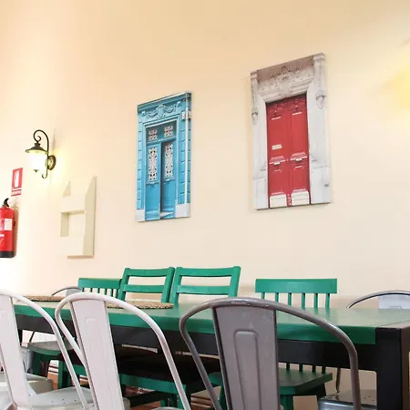 Хостел El De Herrera Эррера-де-Писуэрга