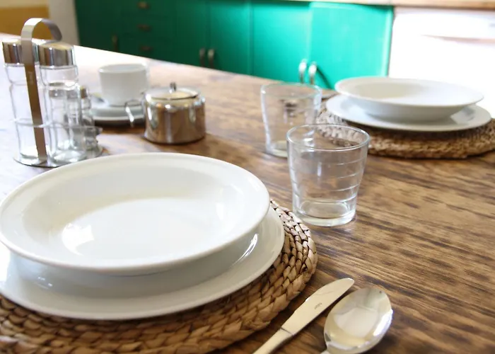 El De Herrera بيت شباب *